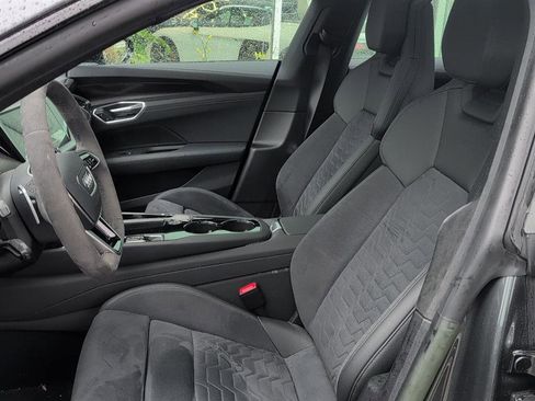 Used 2023 Audi e-tron GT Premium Plus w/ Performance Package image 12