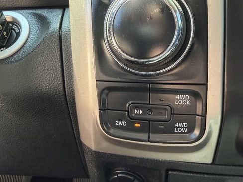 Used 2017 RAM 1500 Classic SLT w/ SLT Plus D←cor Group AWD/4WD image 20