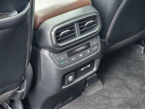 Used 2023 Honda Pilot Elite image 22