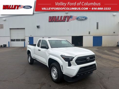 Used 2024 Toyota Tacoma SR RWD image 1