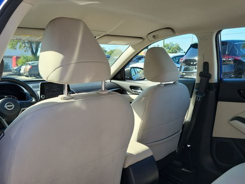 Certified 2025 Nissan Altima 2.5 SV FWD image 12