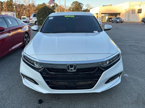Used 2020 Honda Accord EX image 3