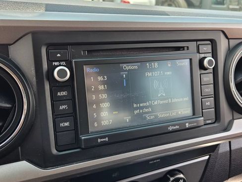 Used 2019 Toyota Tacoma SR5 RWD image 19