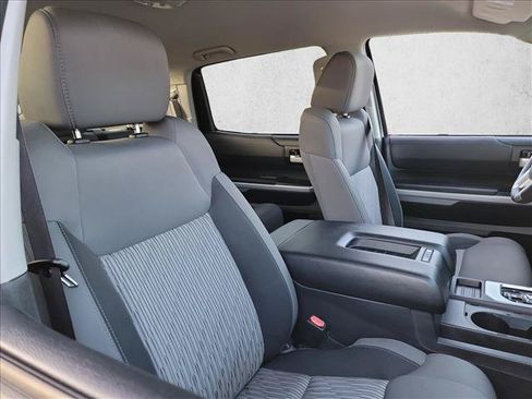 Used 2016 Toyota Tundra SR5 w/ SR5 Upgrade Package RWD image 15