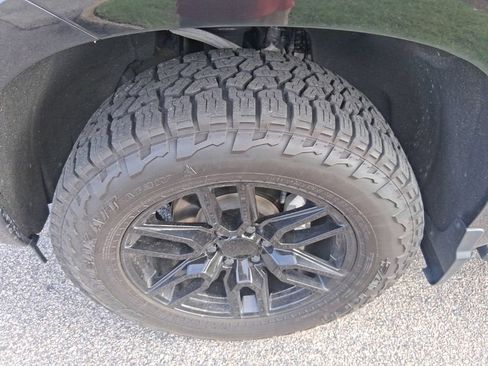 Used 2023 Chevrolet Silverado 1500 RST AWD/4WD image 10