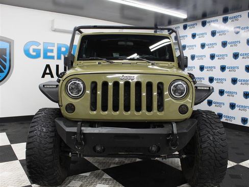 Used 2013 Jeep Wrangler Unlimited Sport w/ Connectivity Group image 6