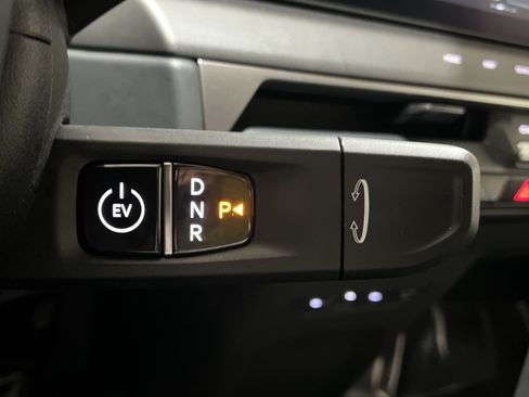 Used 2024 Kia EV9 Wind AWD/4WD image 26