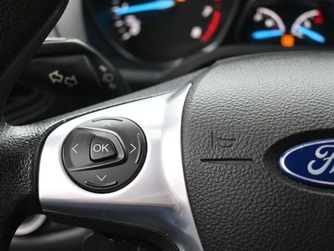 Used 2016 Ford Escape SE w/ Equipment Group 201A AWD/4WD image 7