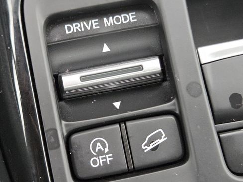 Certified 2024 Honda Pilot Elite image 10