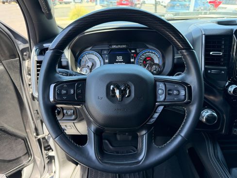 Used 2022 RAM 1500 Limited AWD/4WD image 17