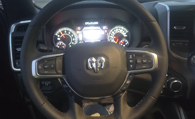 Used 2025 RAM 1500 Big Horn AWD/4WD image 7