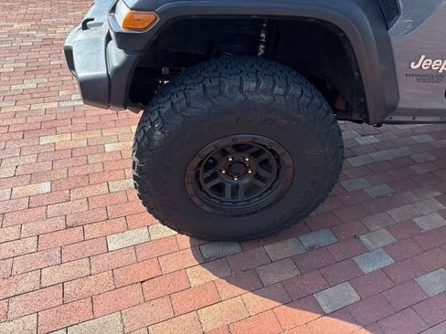 Used 2020 Jeep Wrangler Unlimited Sport S AWD/4WD image 2