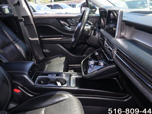 Used 2022 Lincoln Corsair AWD w/ Premium Package image 24