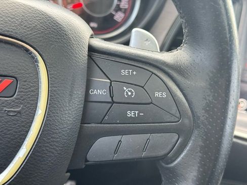 Used 2016 Dodge Challenger R/T image 21