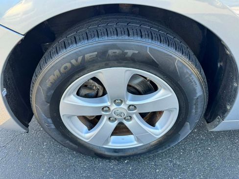 Used 2011 Toyota Sienna image 22