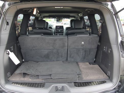 Used 2024 INFINITI QX80 Sensory AWD/4WD image 14