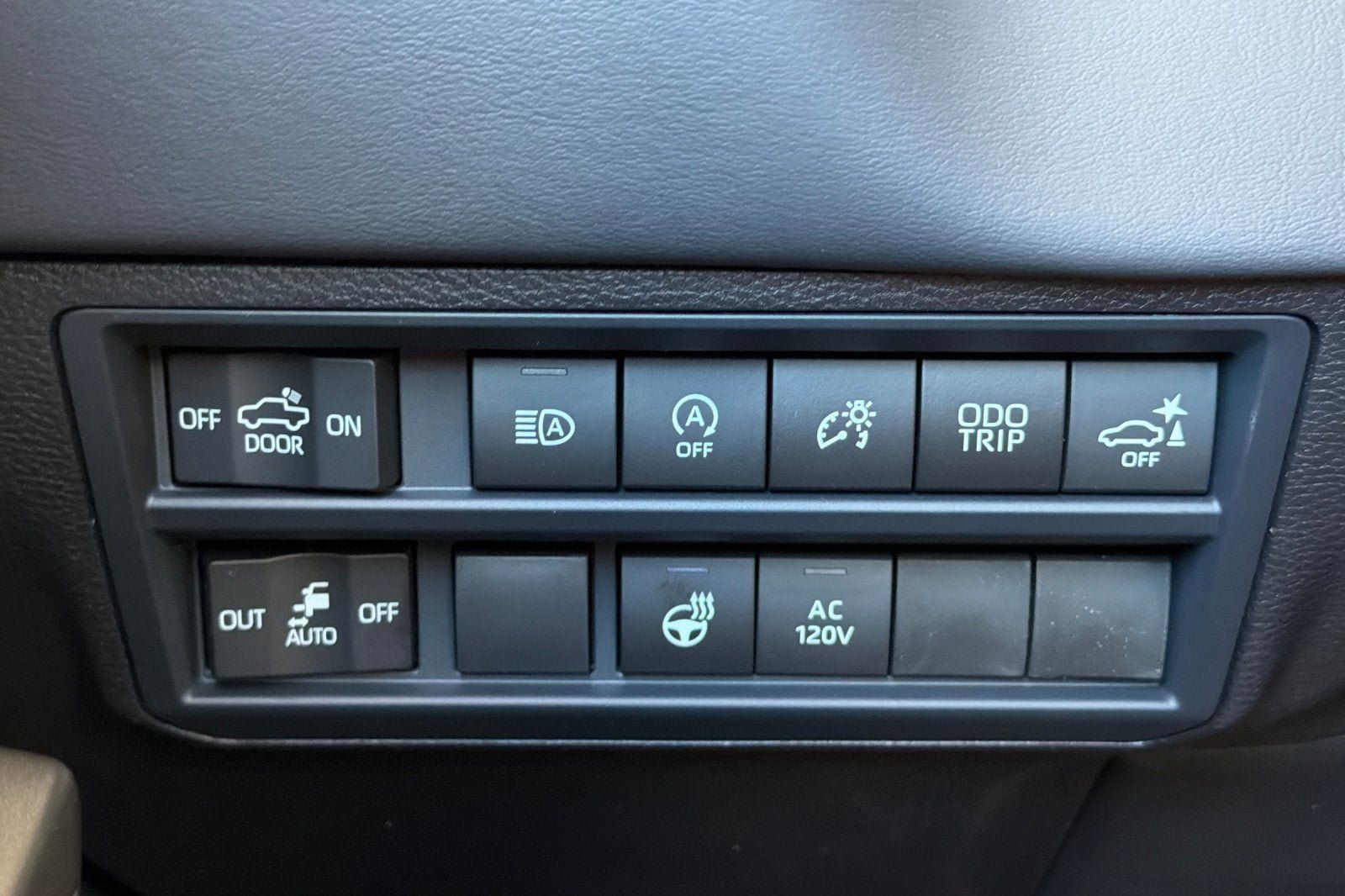 New 2026 Toyota Tundra Platinum AWD/4WD image 29