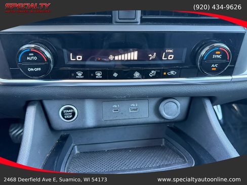 Used 2023 Nissan Rogue SV AWD/4WD image 25