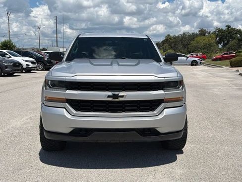 Used 2017 Chevrolet Silverado 1500 Custom w/ Custom Convenience Package RWD image 8