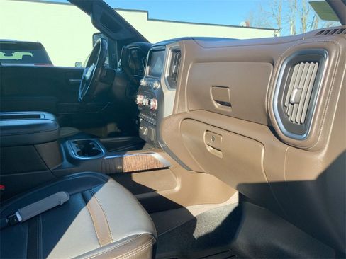 Used 2022 GMC Sierra 2500 Denali w/ Snow Plow Prep/Camper Package image 31