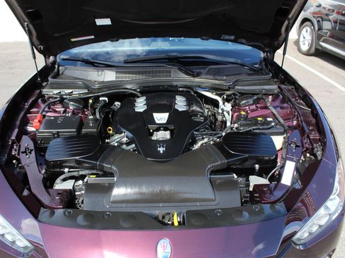 Used 2017 Maserati Ghibli RWD image 7