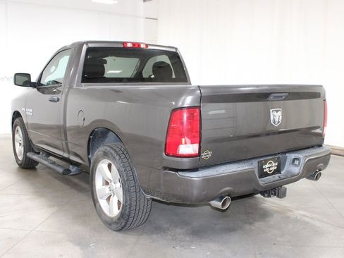 Used 2015 RAM 1500 Express RWD image 7