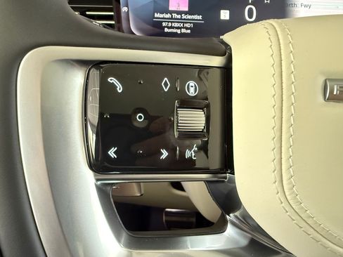 New 2026 Land Rover Range Rover SE AWD/4WD image 17