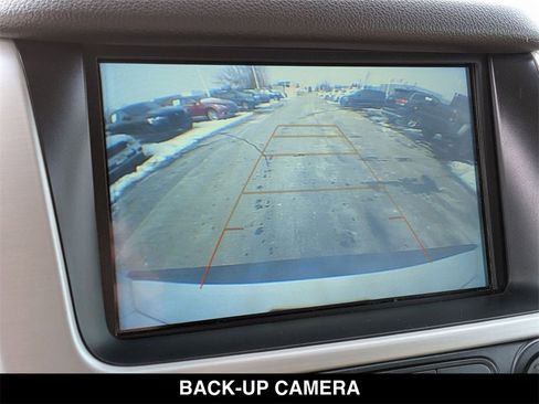 Used 2019 GMC Yukon XL SLE w/ SLE Value Package image 20