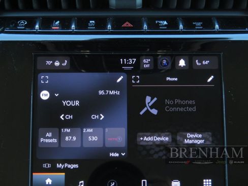 Used 2023 Jeep Grand Cherokee Laredo w/ Luxury Tech Group I image 21