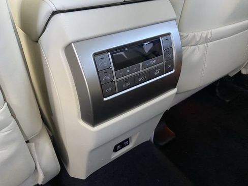 Used 2021 Lexus GX 460 Premium AWD/4WD image 16