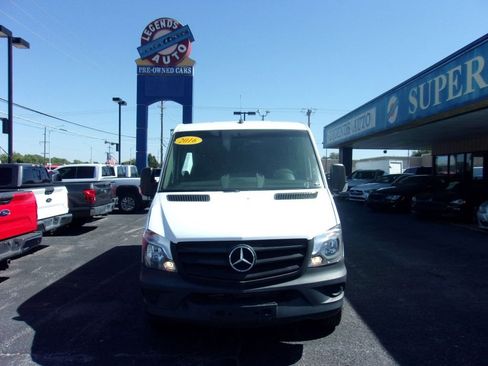 Used 2016 Mercedes-Benz Sprinter 2500 image 2