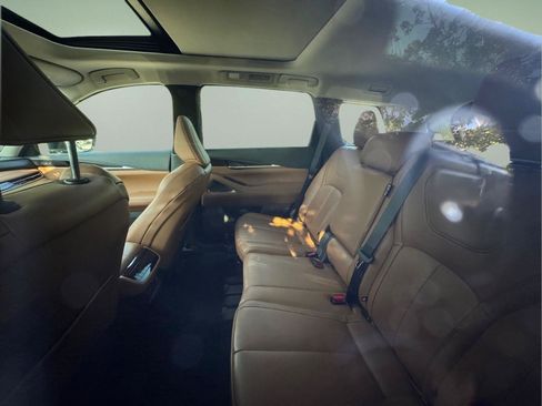 Used 2023 INFINITI QX60 Sensory AWD/4WD image 5
