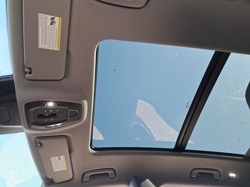 New 2025 Audi Q6 e-tron Premium image 33