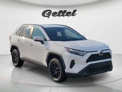 Certified 2023 Toyota RAV4 XLE FWD image 3