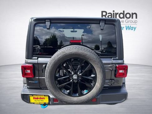 Used 2022 Jeep Wrangler Unlimited Sahara w/ Cold Weather Group AWD/4WD image 6