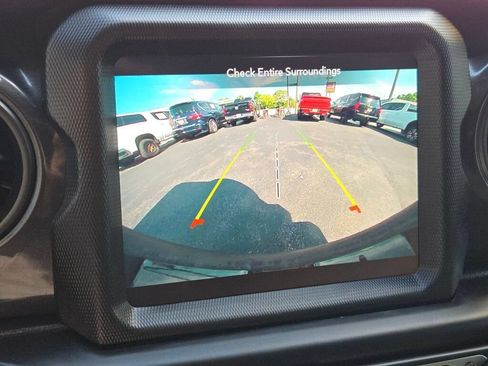 Used 2022 Jeep Wrangler Unlimited Sport AWD/4WD image 30