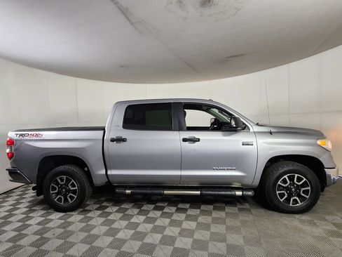 Used 2016 Toyota Tundra SR5 w/ TRD Off Road Package AWD/4WD image 8