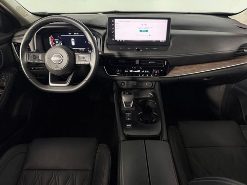 Used 2024 Nissan Rogue Platinum w/ Platinum Premium Package FWD image 13