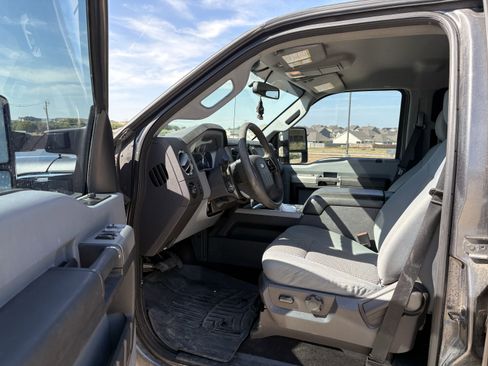 Used 2016 Ford F250 XLT w/ XLT Value Package image 14