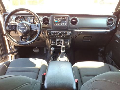 Used 2021 Jeep Gladiator Sport AWD/4WD image 5