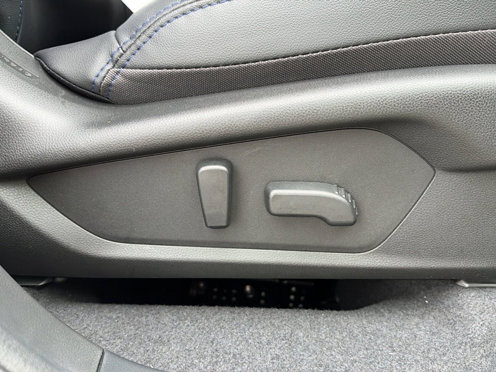 Certified 2025 Subaru Forester Limited AWD/4WD image 15