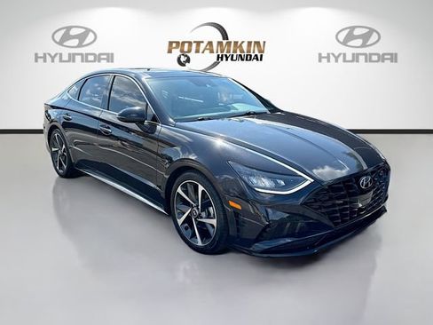 Used 2023 Hyundai Sonata SEL Plus FWD image 3