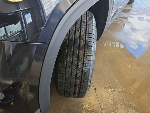 New 2026 Volkswagen Atlas SE image 24