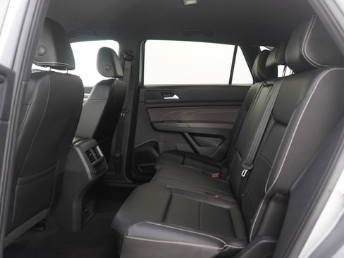 Used 2023 Volkswagen Atlas Cross Sport SE image 21