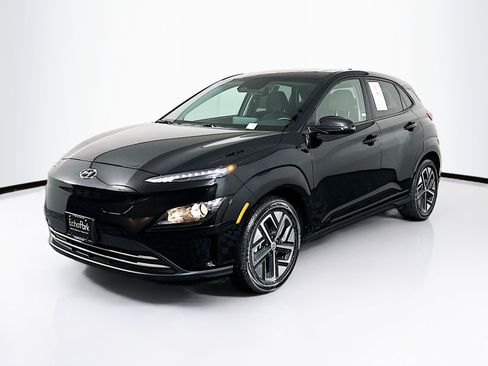 Used 2023 Hyundai Kona SEL image 3