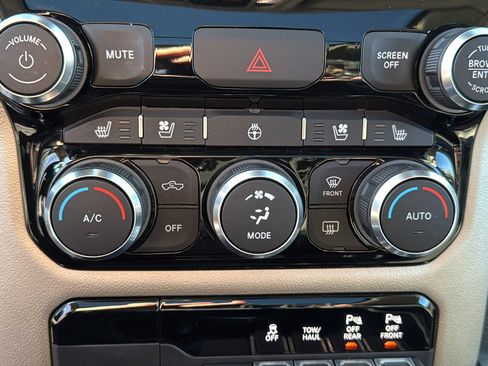 Used 2022 RAM 1500 Laramie image 21