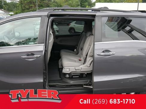 Used 2018 Honda Odyssey EX-L image 18