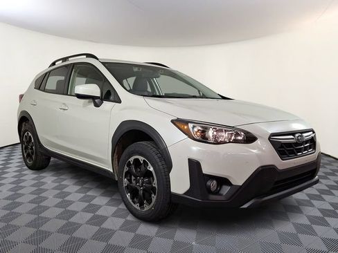 Used 2022 Subaru Crosstrek 2.0i Premium w/ Moonroof Package AWD/4WD image 1