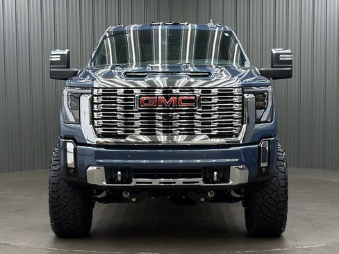 Used 2026 GMC Sierra 2500 Denali w/ Denali Reserve Package AWD/4WD image 8