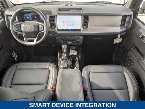 Used 2025 Ford Bronco Outer Banks AWD/4WD image 16